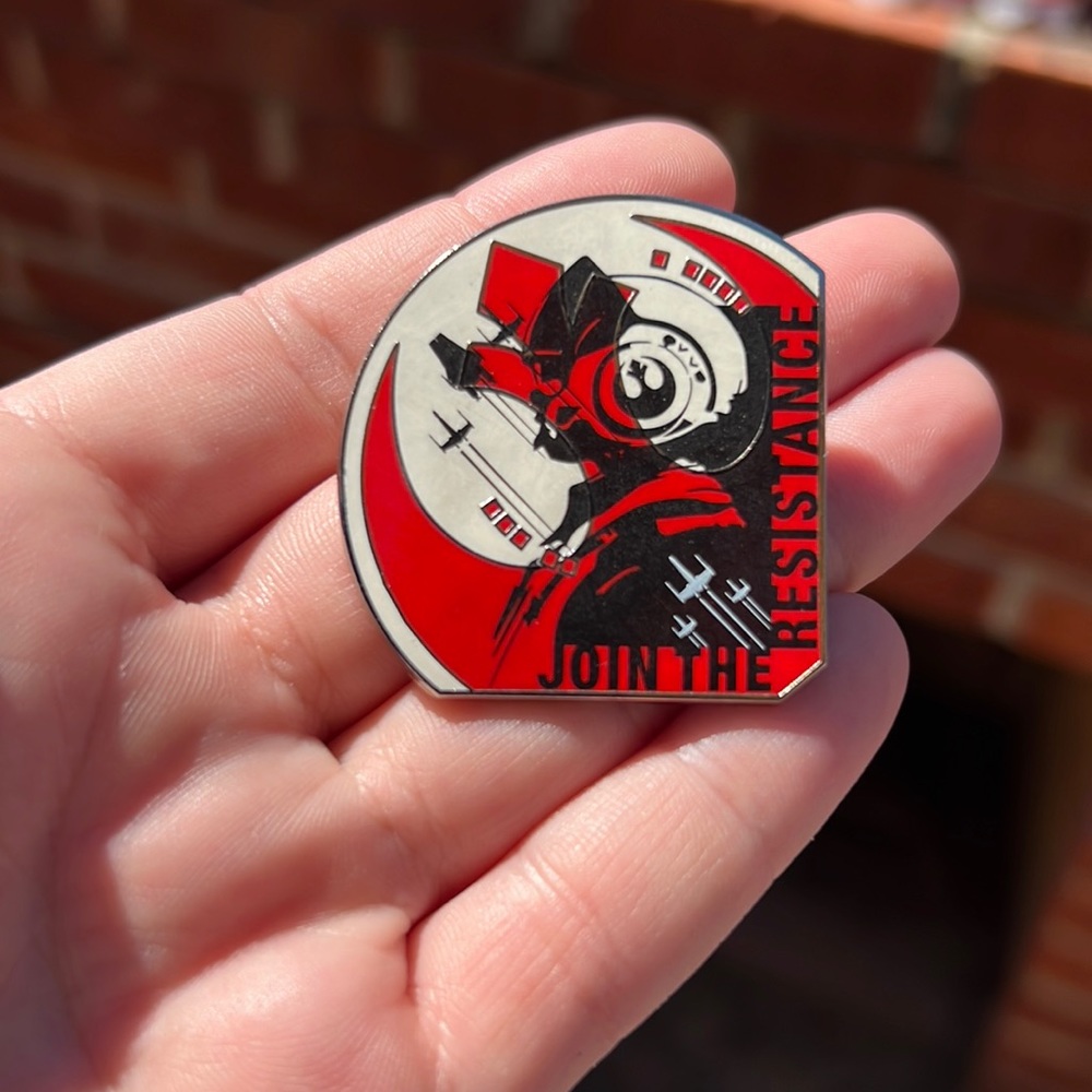 ✨Disney Parks Official Pin Trading Star Wars Pin